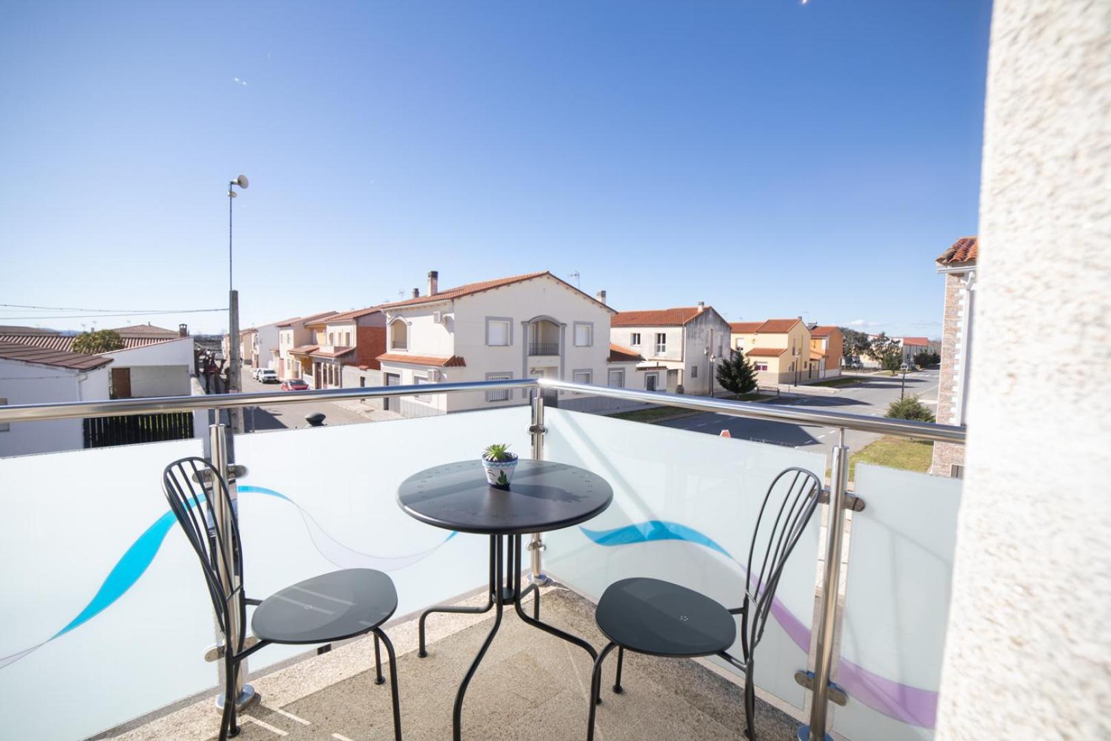 Apartamentos Turisticos Casa Morocho Alagon Del Rio Eksteriør billede